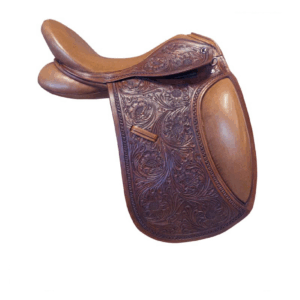 Selle baroque anglaise à motifs gravés